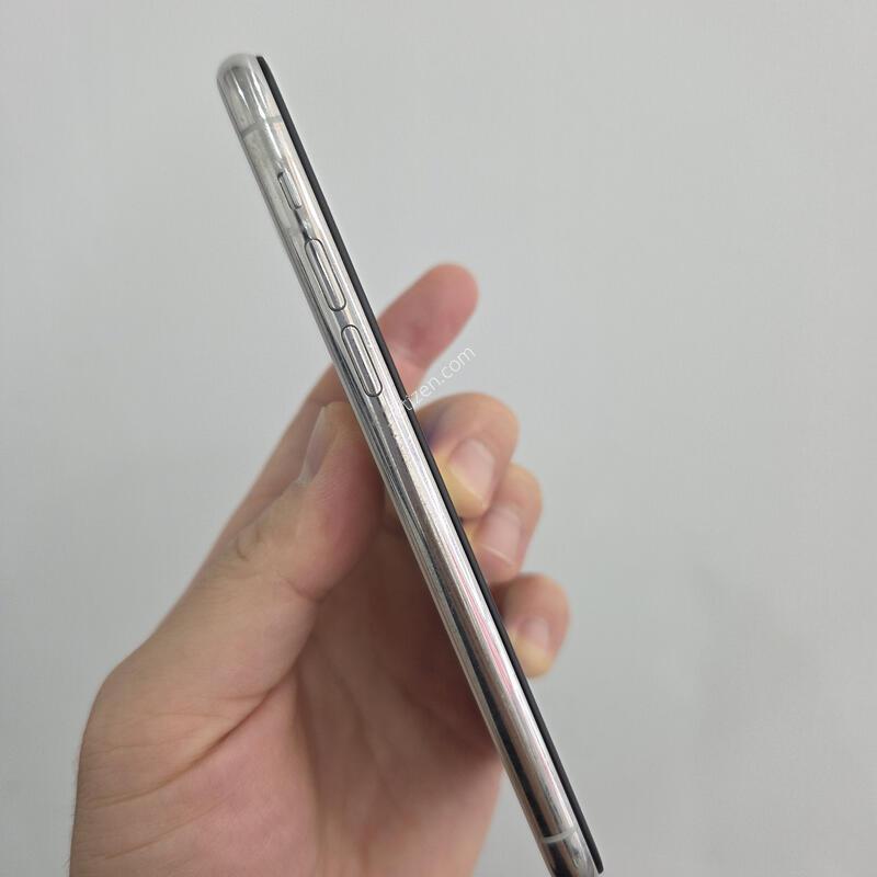 ������11���� 64GB ȭ��Ʈ