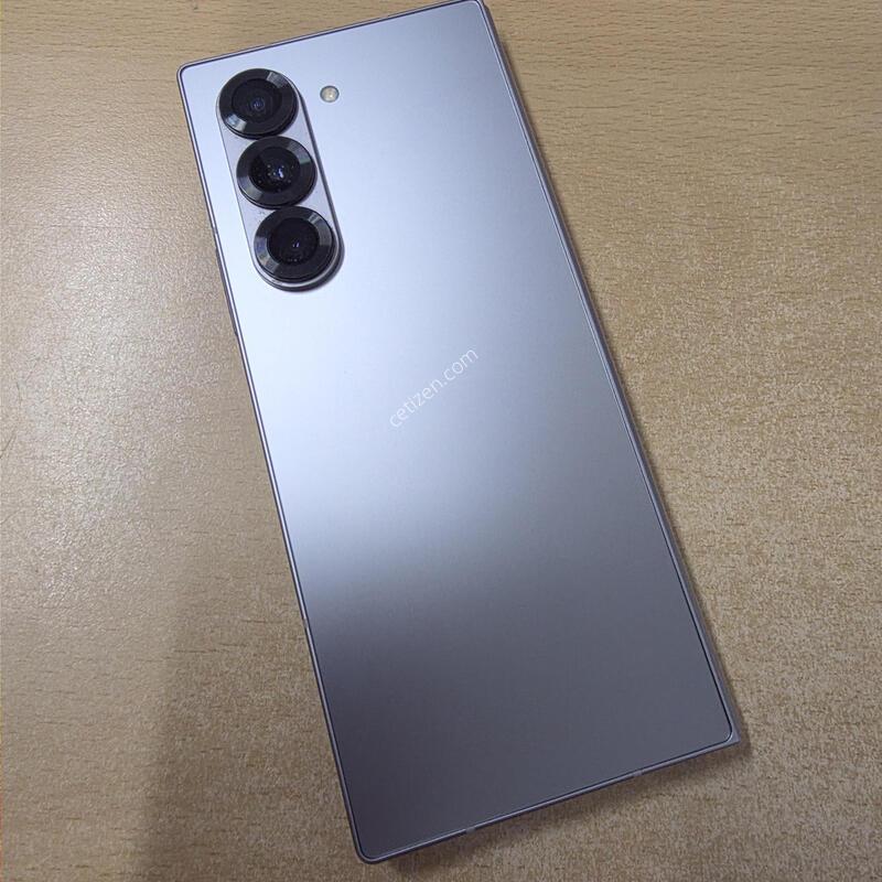 ����6 256GB
