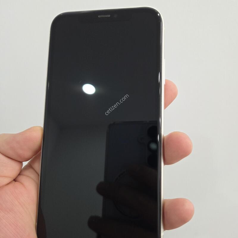 ������11 64GB ȭ��Ʈ