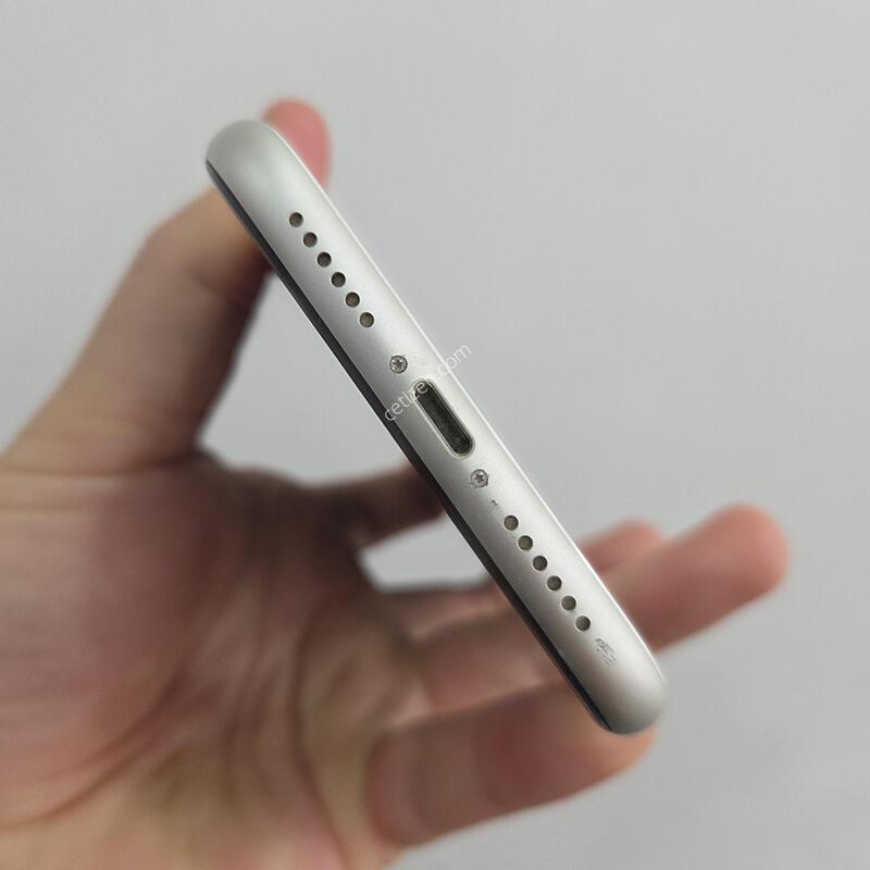 ������11 64GB ȭ��Ʈ