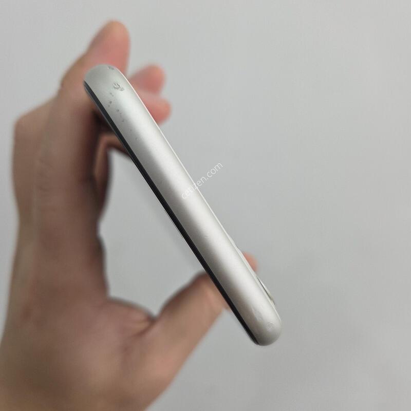 ������11 64GB ȭ��Ʈ