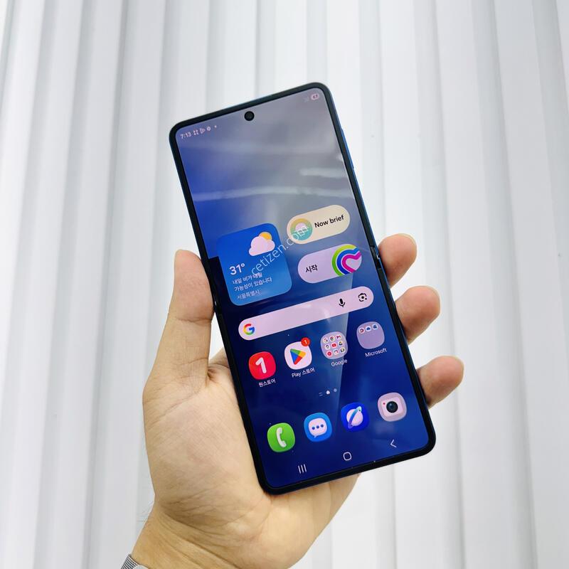 ������Z�ø�7  ����  256GB
