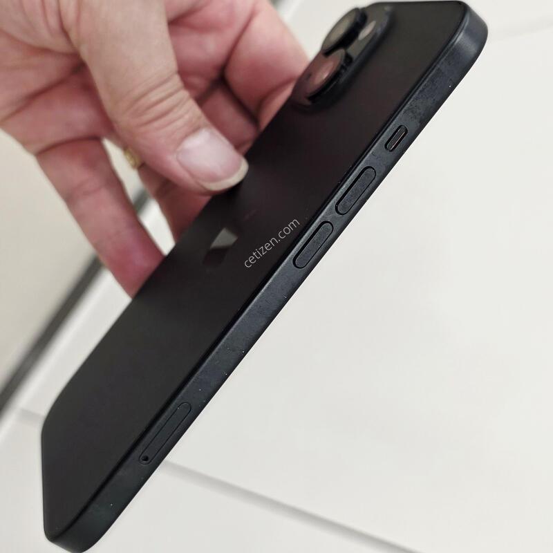 ������15 128GB ���� ������ �� �Ǹ�