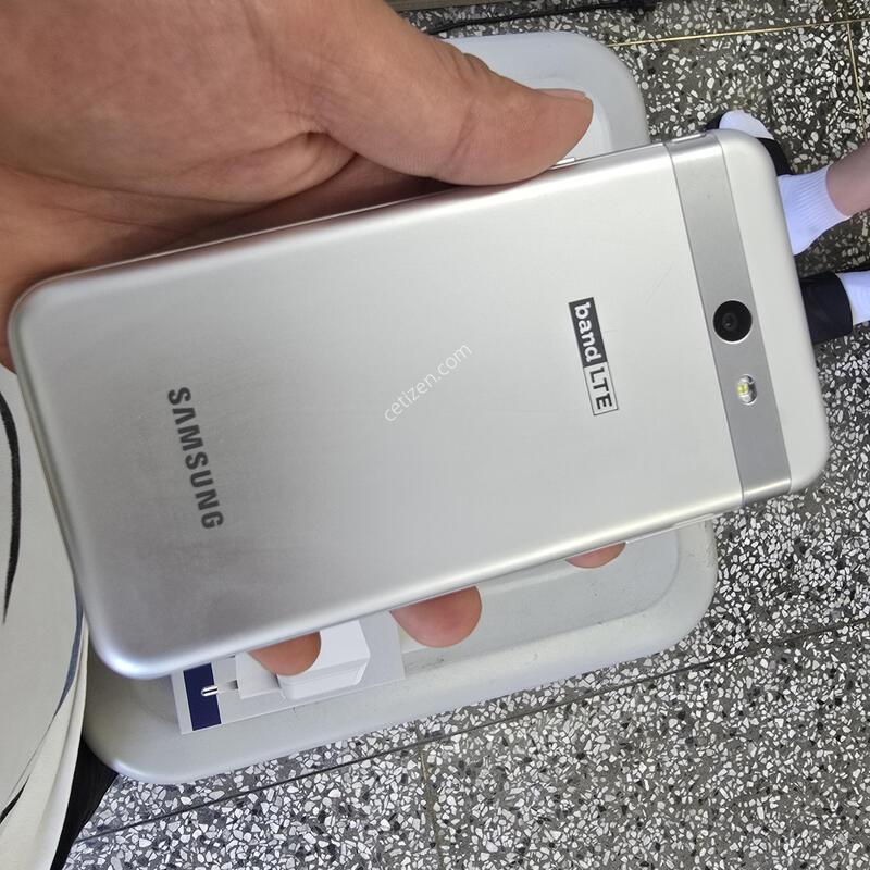 SK ���̵�2 (j727) 16G �ǹ����� ����� �˴ϴ�