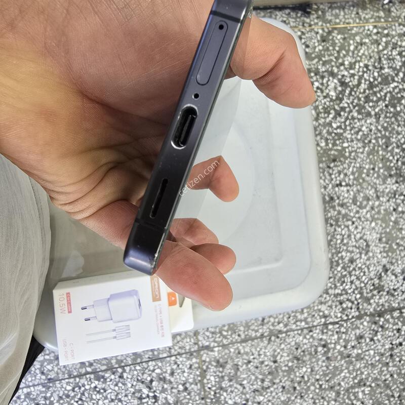 U+ S24 (S921) 256G �������� ����� �˴ϴ�