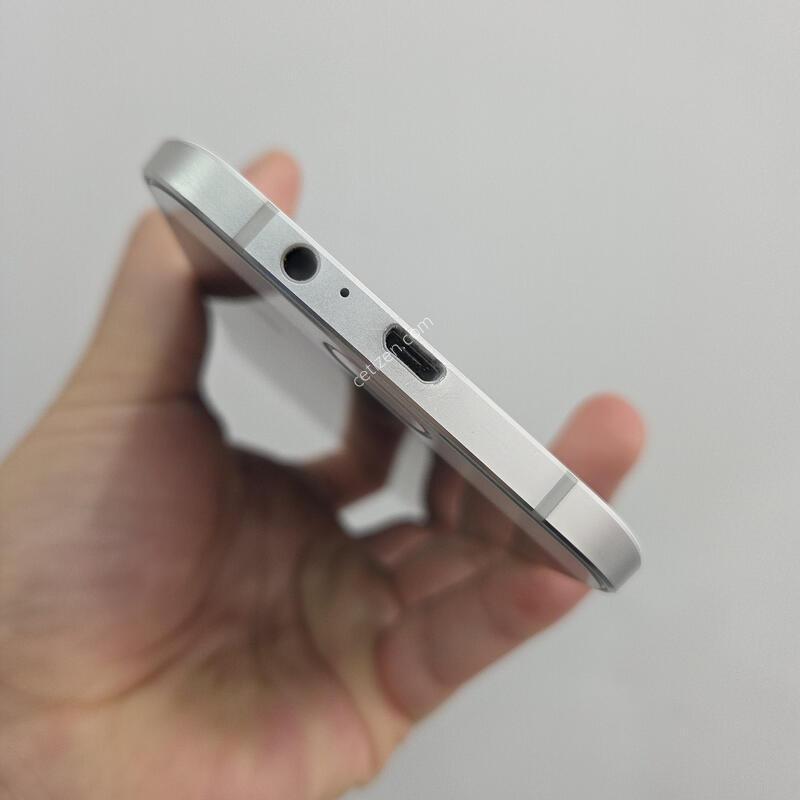������ A8 32GB ȭ��Ʈ