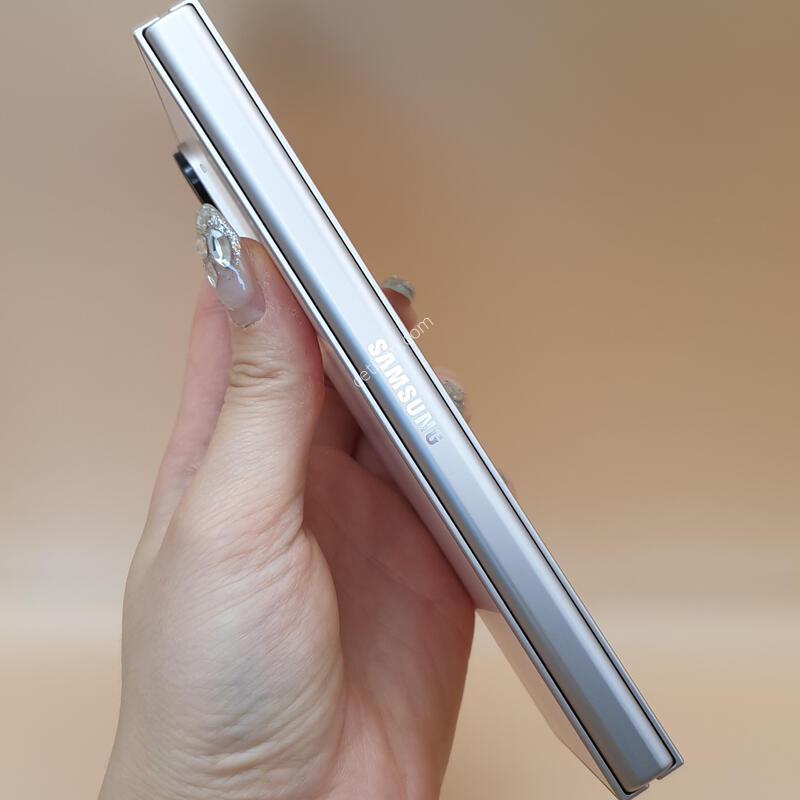 ������ Z����6 5G ��ũ 256�Ⱑ S�� �Ǹ��մϴ�-F956N