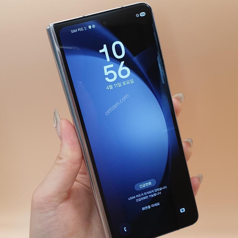 ������ Z����5 5G 256G ���̽����� �Ǹ��մϴ�-F946N