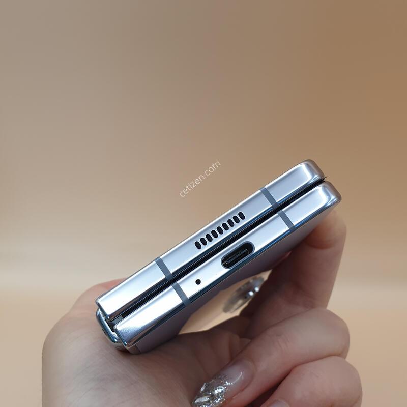 ������ Z����5 5G 256G ���̽����� �Ǹ��մϴ�-F946N