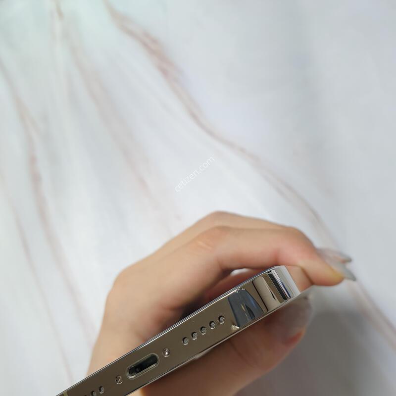 ������14���� ��� 128G ������ �Ǹ��մϴ�