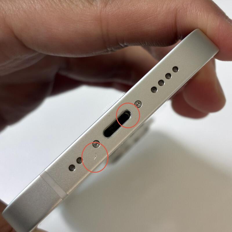 ������ 13�̴� ȭ��Ʈ128G ���͸�88% ��������ǰ ������ �Ǹ��մϴ�.