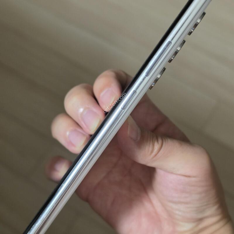 ������ S22 ��Ʈ�� 512GB ȭ��Ʈ