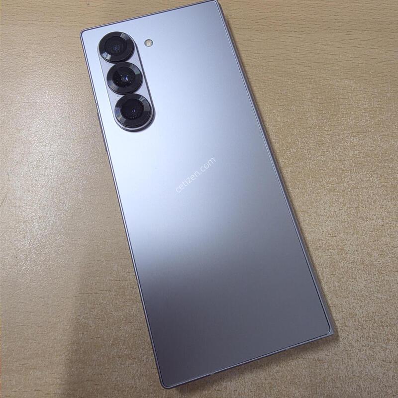 ����6 256GB