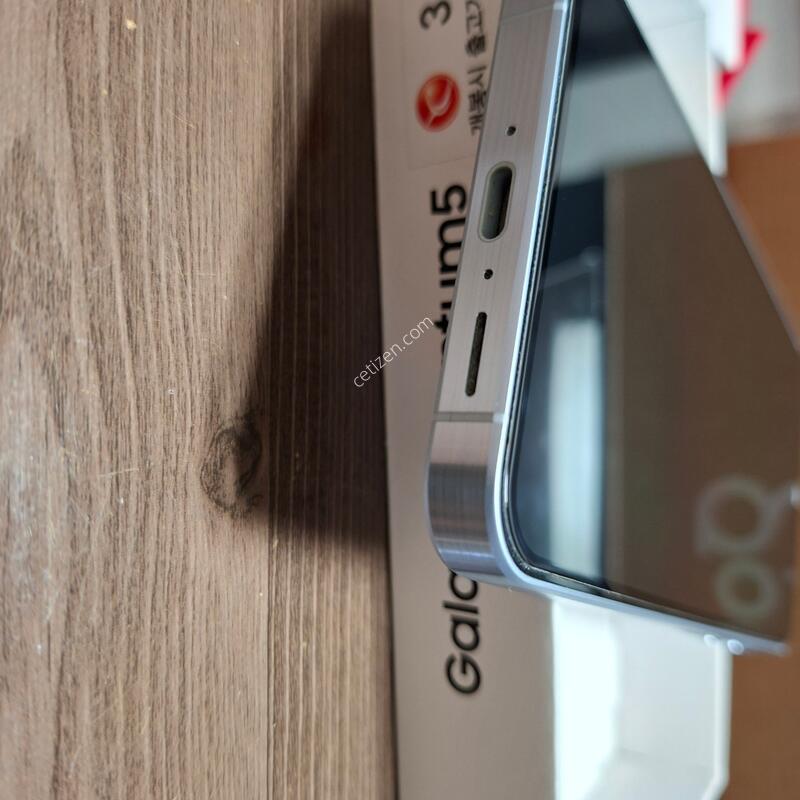 ������ ����5  S��