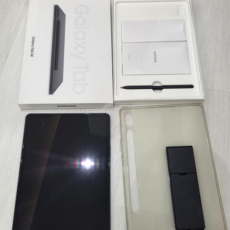 ��������s8