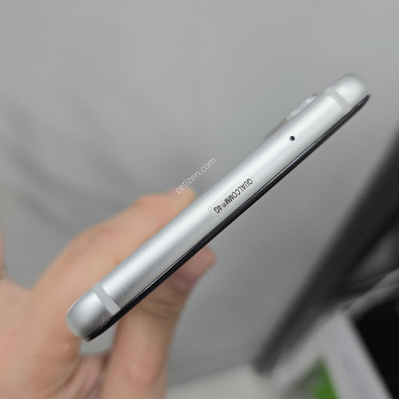 ������ A8��Ÿ (G885) ȭ��Ʈ 64GB �ܰ����� ��Ư��