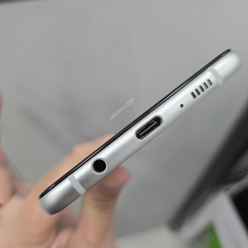 ������ A8��Ÿ (G885) ȭ��Ʈ 64GB �ܰ����� ��Ư��