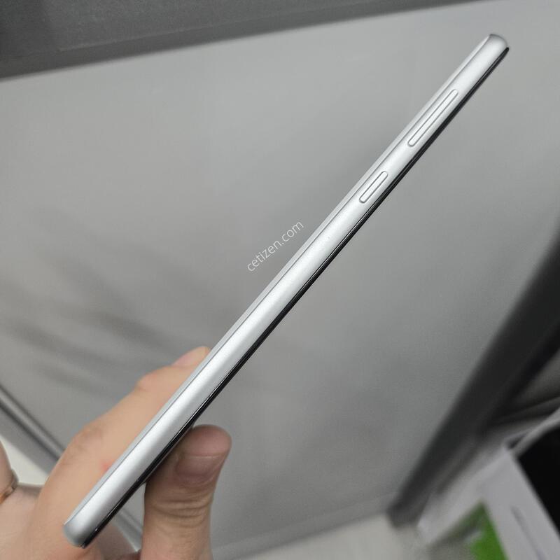 ������ A8��Ÿ (G885) ȭ��Ʈ 64GB �ܰ����� ��Ư��