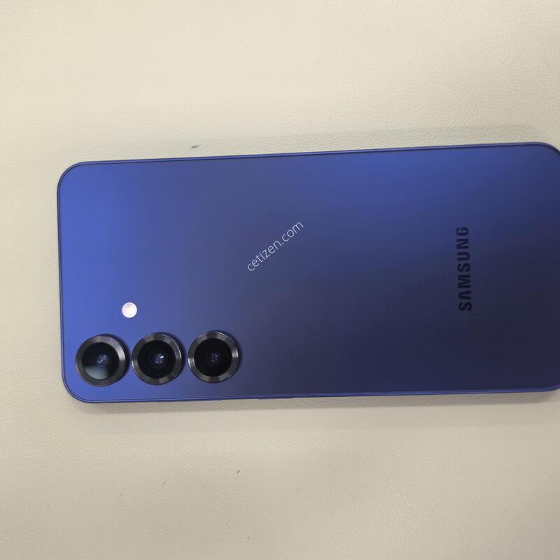 ������S25 256GB