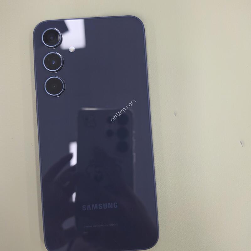 ������A35 128GB