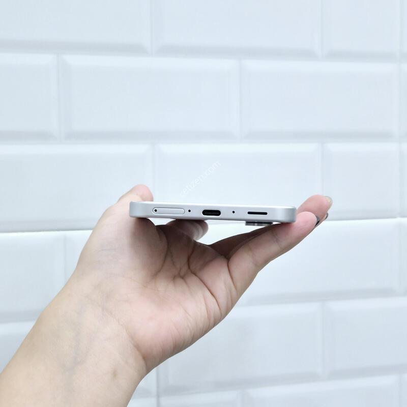 ������A36 128GB ȭ��Ʈ