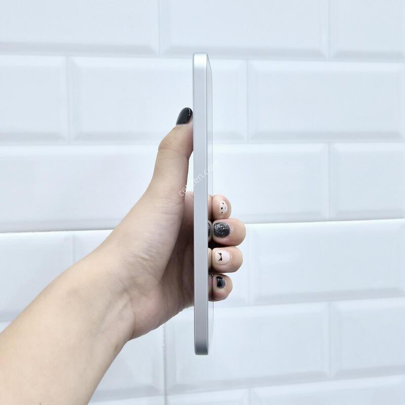 ������A36 128GB ȭ��Ʈ