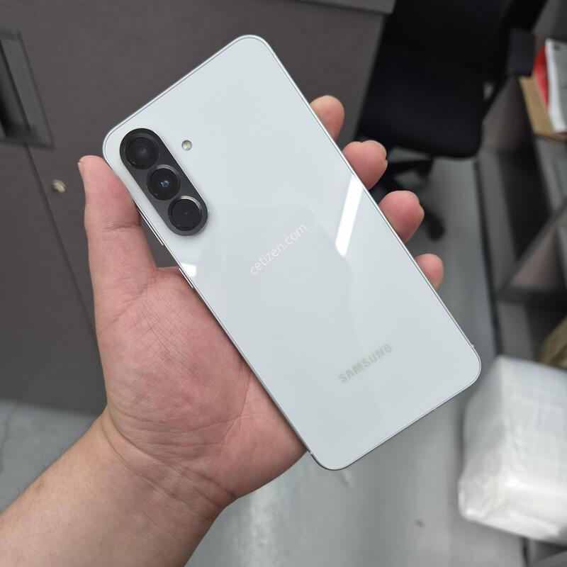 ������ ����6 ȭ��Ʈ 128G(�����ϰ�/�ܰ�S��/�ʸ�/���̽�)