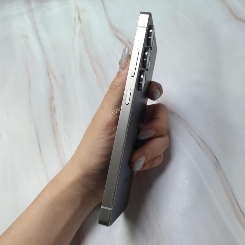 LG ������ S25��Ʈ�� ƼŸ������ 256G A�� �Ǹ��մϴ�