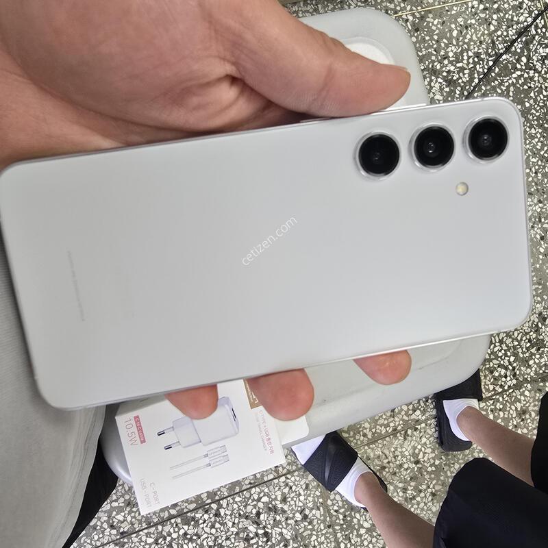SK S24+ (S926) 256G ȭ��Ʈ���� ����� �˴ϴ�