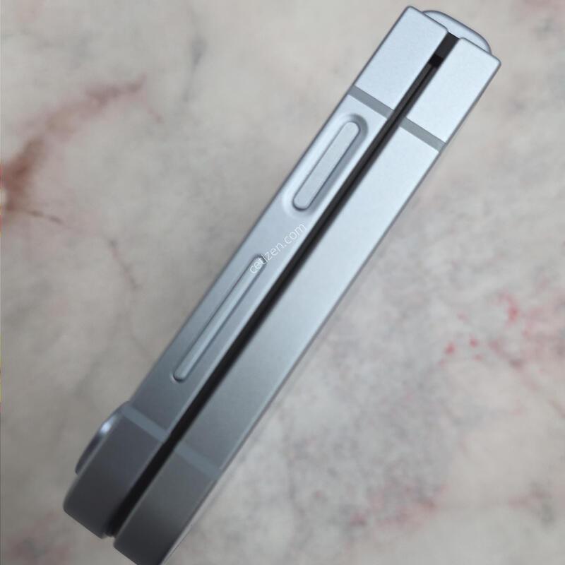 �ø�6 256GB ���� �ڱ���