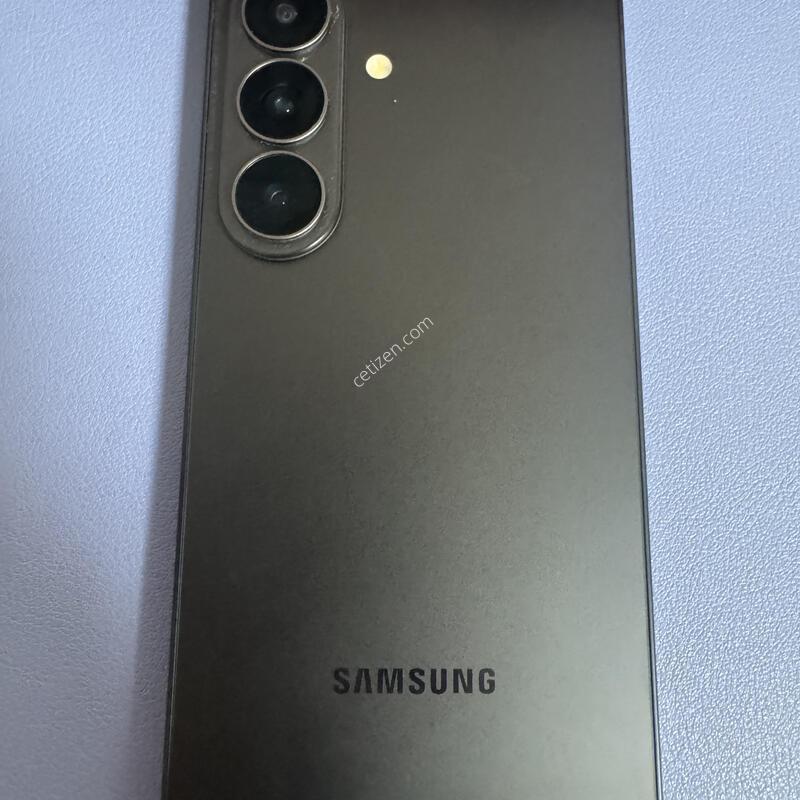 �������� SSS�� �Ｚ ������ S26 256GB �Ǹ��մϴ�.