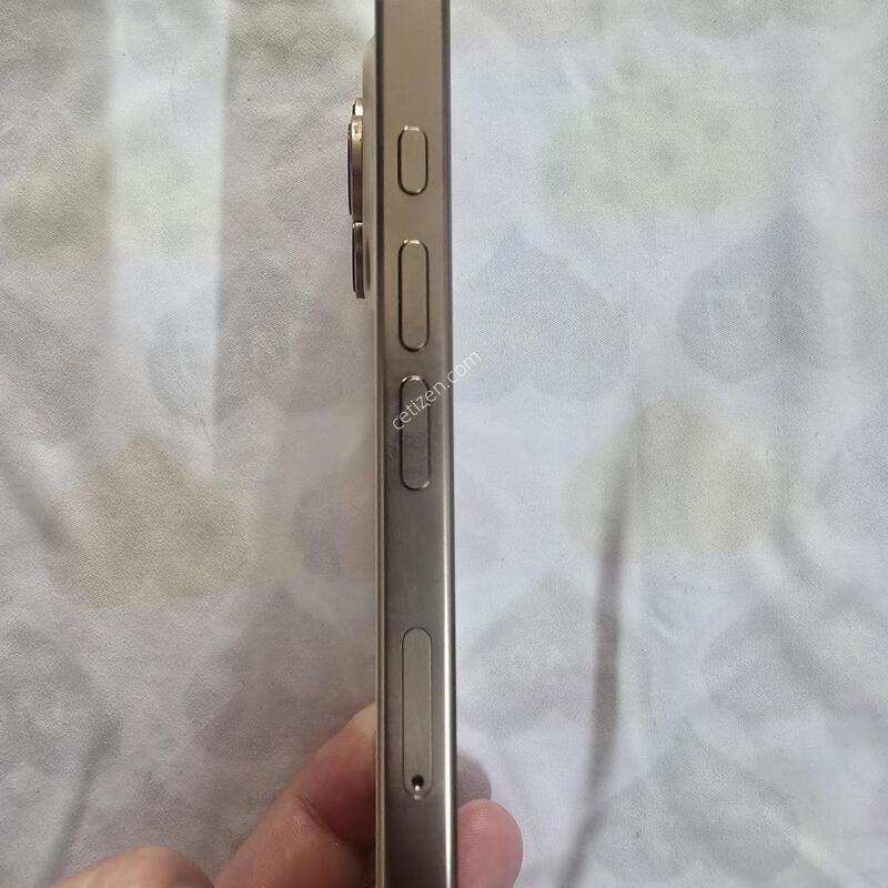 ������16���� 128GB ��� �Ǹ� �մϴ�