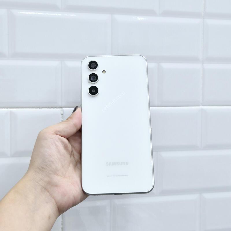����������4 ȭ��Ʈ 128GB