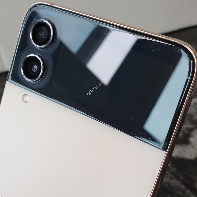SK ������Z�ø�4 (F721N) ��������� 256�Ⱑ (5043236)