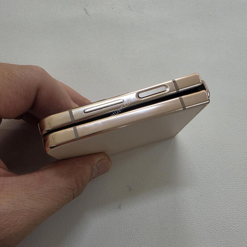 ������ Z�ø�4 ��ũ��� 256GB