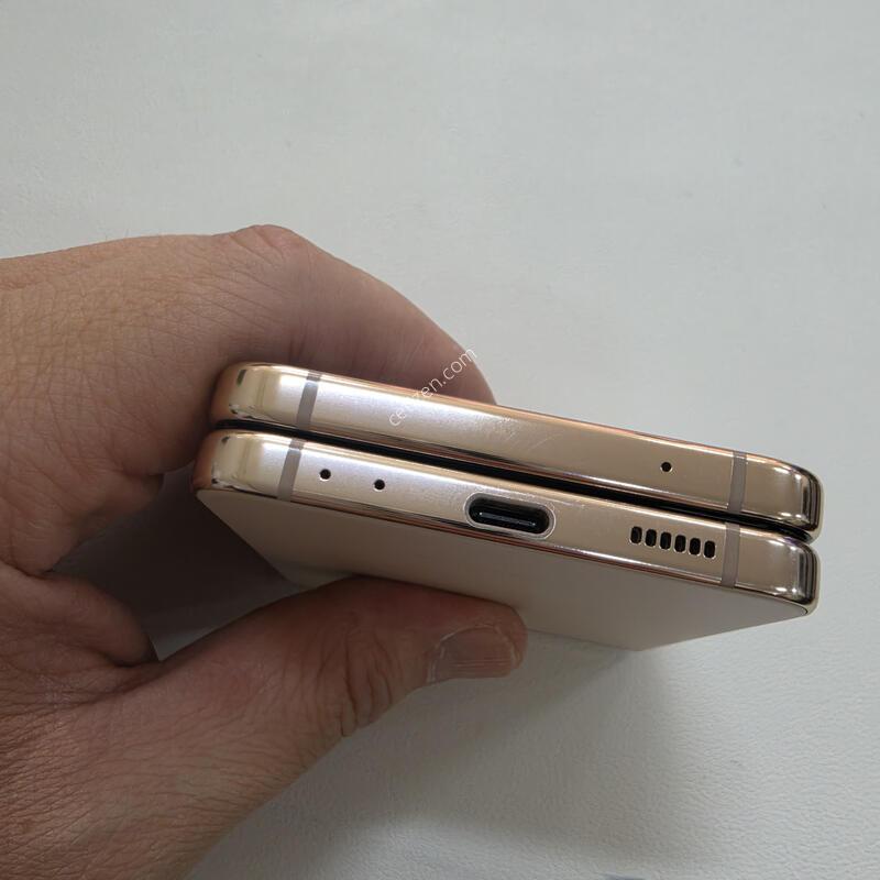 ������ Z�ø�4 ��� 256GB