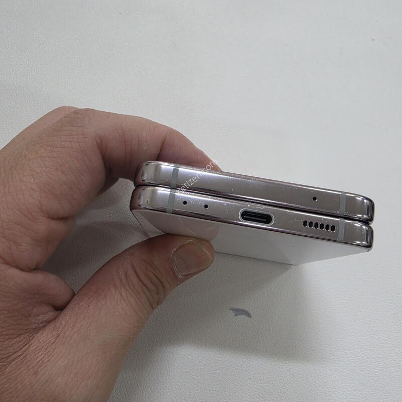 ������  Z�ø�4 ȭ��Ʈ 256GB