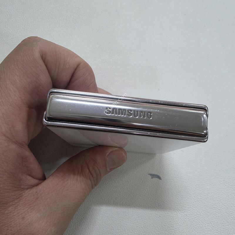 ������  Z�ø�4 ȭ��Ʈ 256GB