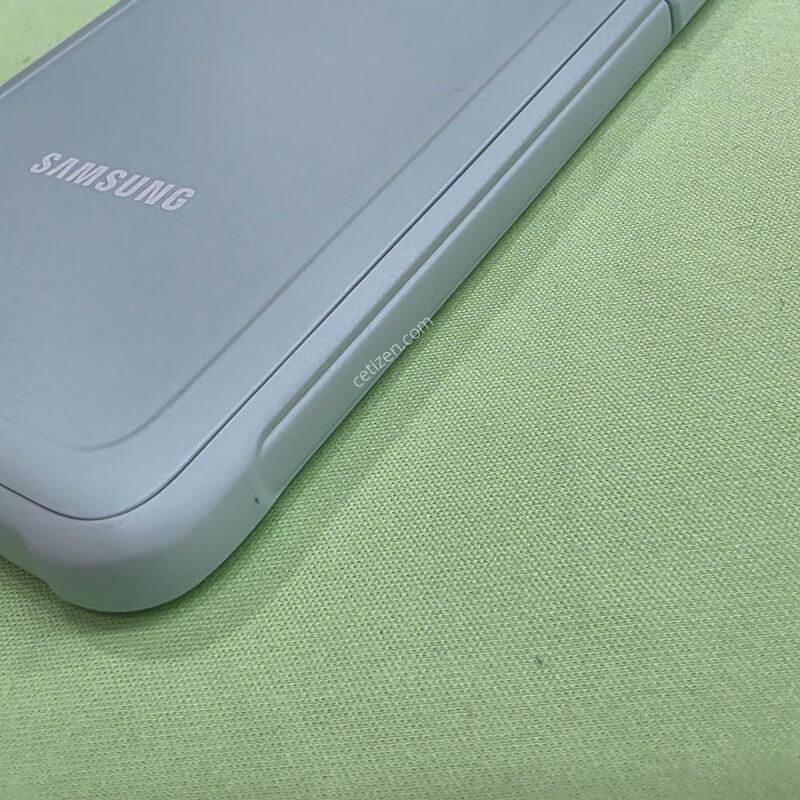 G525�������� ��ǰ �Դϴ� ������Դϴ�  ������ȣ�ʸ� �پ��ֽ��ϴ� ����ȣȯ