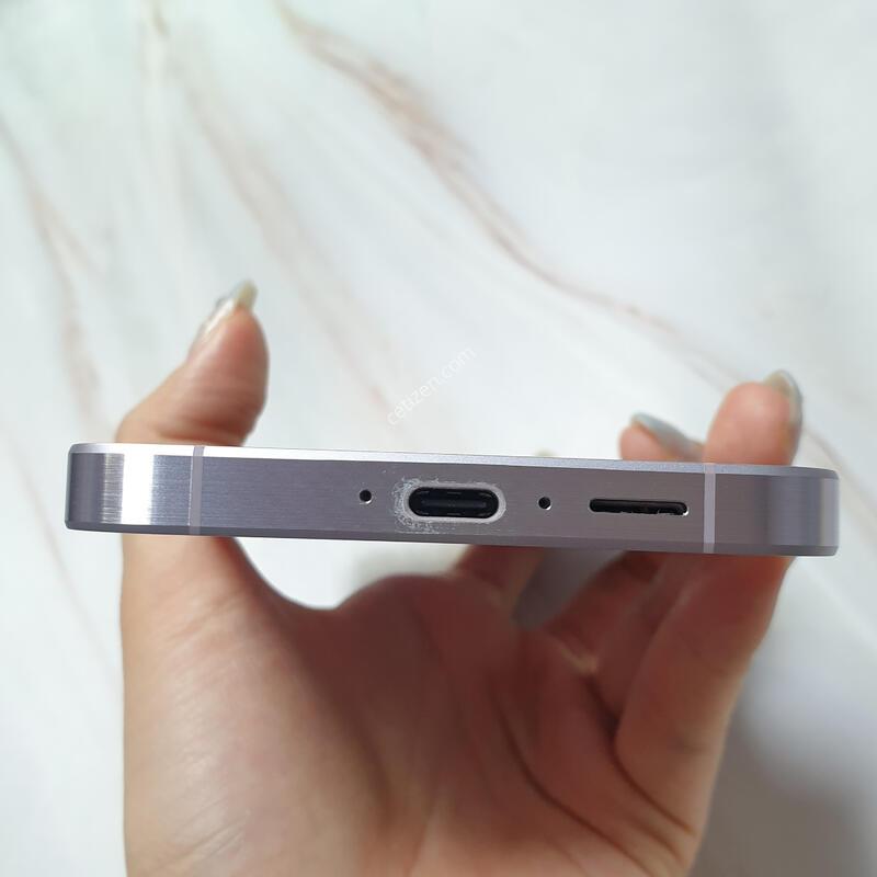 SK ������ ����5 �����϶� 128G S�� �Ǹ��մϴ�