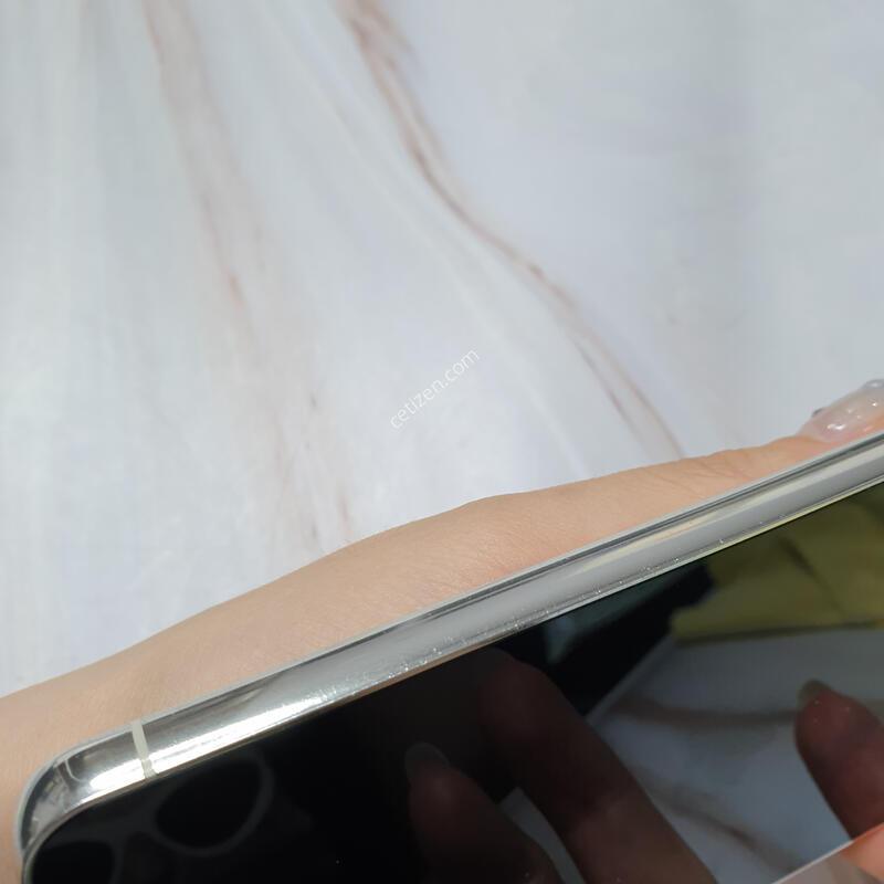 SK ������ S23 ũ�� 256G A�� �Ǹ��մϴ�
