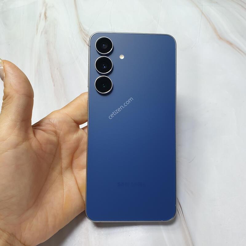 LG ������ S25FE ���� 256G S�� �Ǹ��մϴ�
