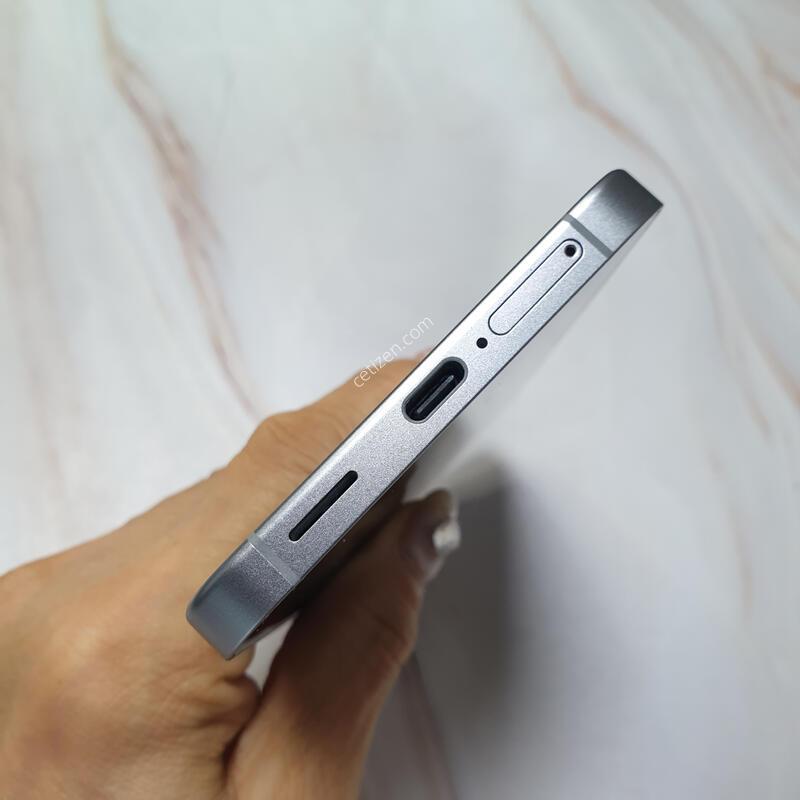 LG ������ S25FE ���� 256G S�� �Ǹ��մϴ�