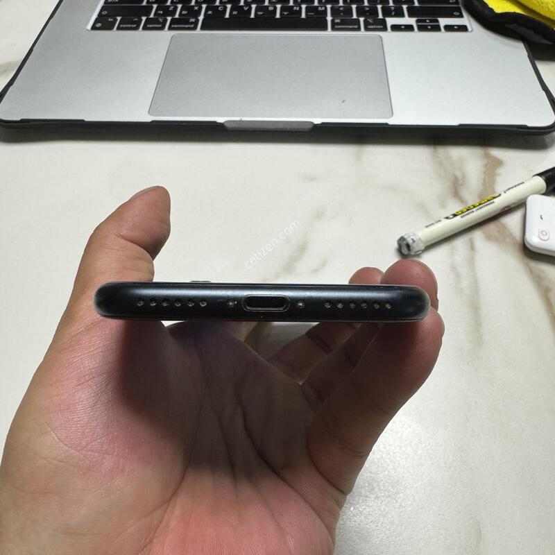 (100%)������SE3 256G �̵峪�� �Ǹ��ؿ�.