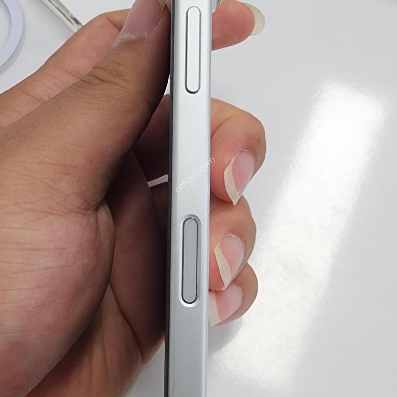 ������ 17 ȭ��Ʈ 256GB S��