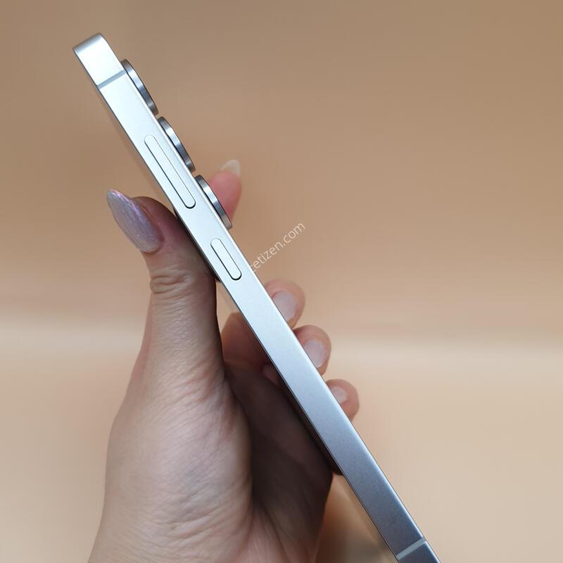 ������S25��Ʈ�� ƼŸ��ȭ��Ʈ�ǹ� 256�Ⱑ S�� �Ǹ��մϴ�