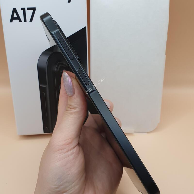 ������A17 (A175) ���� 128�Ⱑ �ܼ����� �̻�� Ǯ�ڽ� �Ǹ��մ�