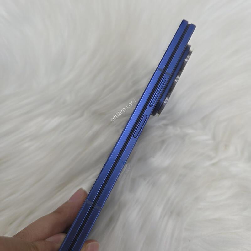 ����7 216