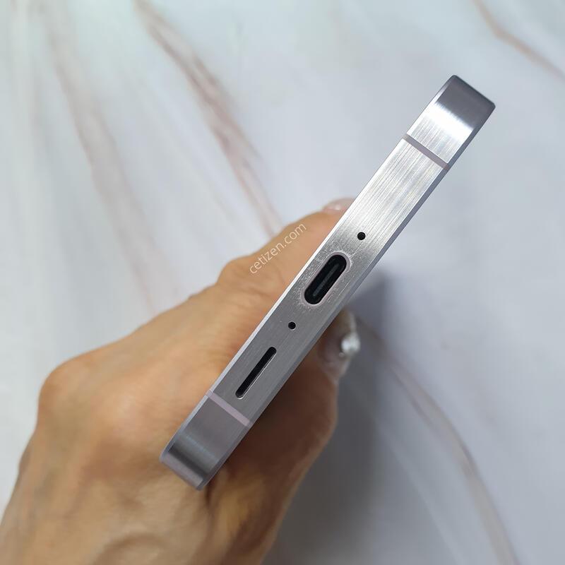 SK ������ ����5 �����϶� 128G S�� �Ǹ��մϴ�