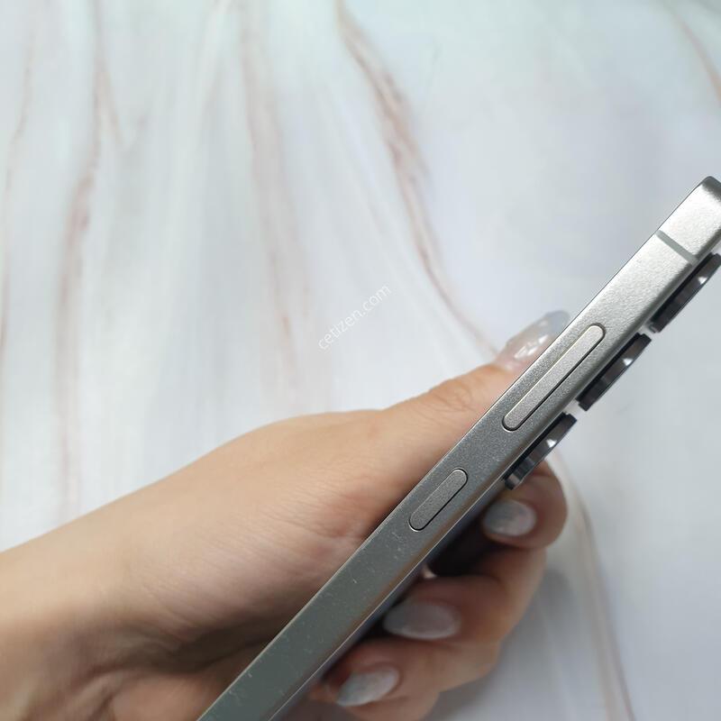 LG ������ S25��Ʈ�� ƼŸ������ 512G S�� �Ǹ��մϴ�